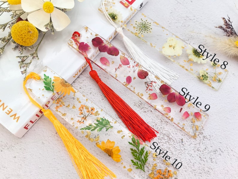 Custom Pressed Flower Resin Bookmark White Daisy Spring Wildflower Resin Bookmark Book Accessories Personalized Bookmarks for teacher