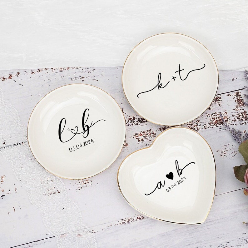 Personalized Ceramic Ring Dish, Wedding Ring Dish, Initials and Date Jewelry Dish, Valentines Day Gift for Wife Girlfriend, Anniversary Gift