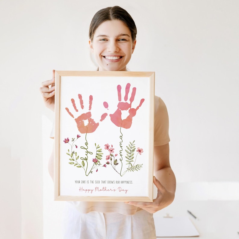 Personalized Mothers Day Handprint Art for Mom Birthday Gift Canvas. Flower Handprint craft for mom. Printable handprint gift for Mom, Grandma, Nana