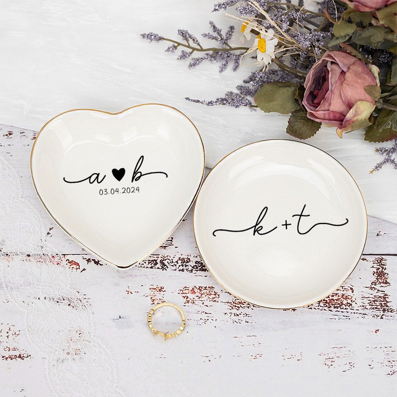 Personalized Ceramic Ring Dish, Wedding Ring Dish, Initials and Date Jewelry Dish, Valentines Day Gift for Wife Girlfriend, Anniversary Gift
