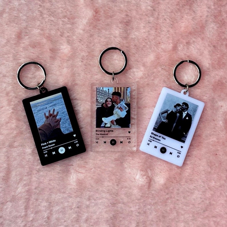Personalized Song Keychain, Custom Photo Keychain, Music Keychain, Unique Gifts for Her, Album Keychain, Gift for Couple, Song Keyring