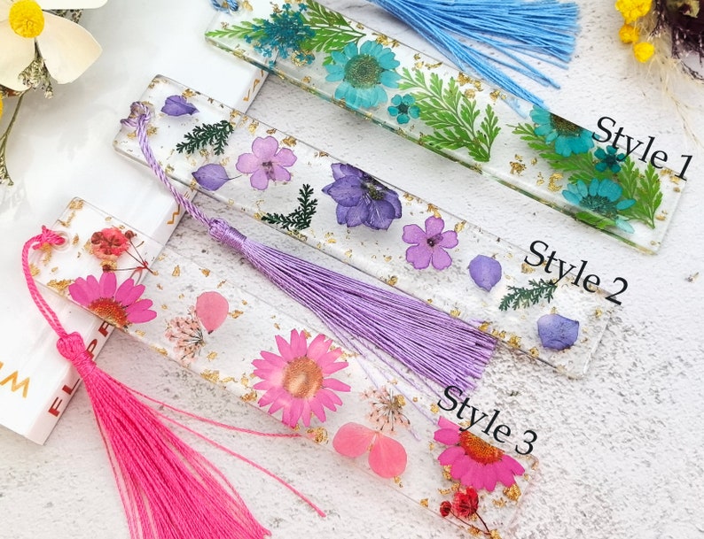 Custom Pressed Flower Resin Bookmark White Daisy Spring Wildflower Resin Bookmark Book Accessories Personalized Bookmarks for teacher