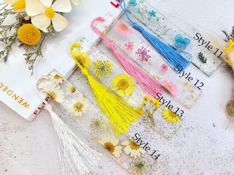 Custom Pressed Flower Resin Bookmark White Daisy Spring Wildflower Resin Bookmark Book Accessories Personalized Bookmarks for teacher