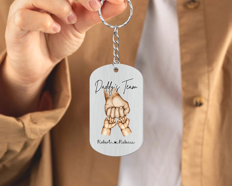 Daddy's Team Keychain, Keyring for Dad, Fathers Day Gift, Personalized Gifts with Kids Names, Dad Gift from Daughter, Family Keychain Gift