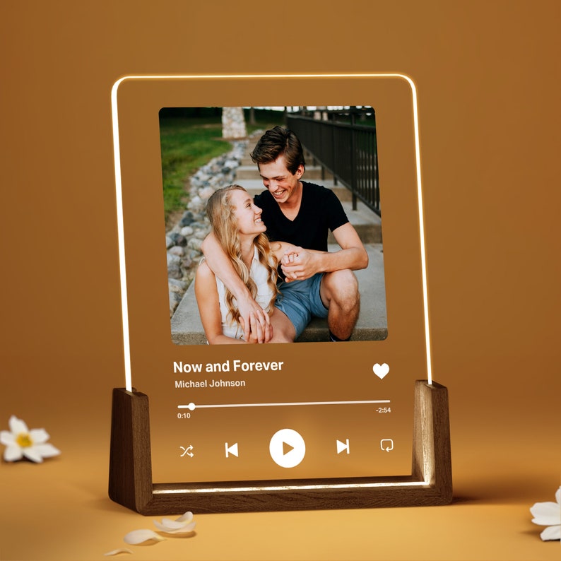 Personalized Song Plaque with Photo - Custom Couple's Music Displayer Artwork - Night Light Romantic Gift for Couples And Families