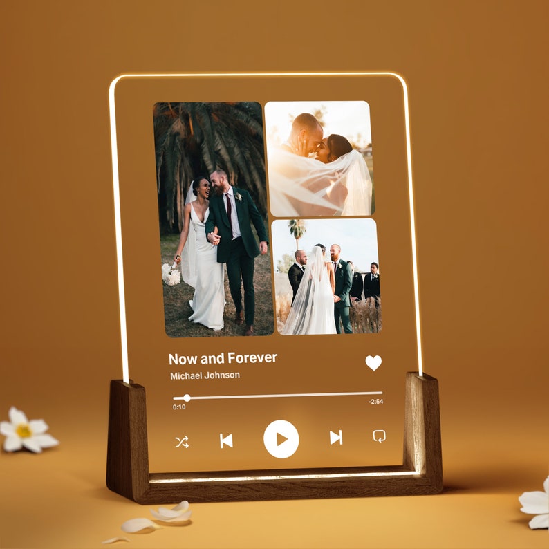 Personalized Song Plaque with Photo - Custom Couple's Music Displayer Artwork - Night Light Romantic Gift for Couples And Families
