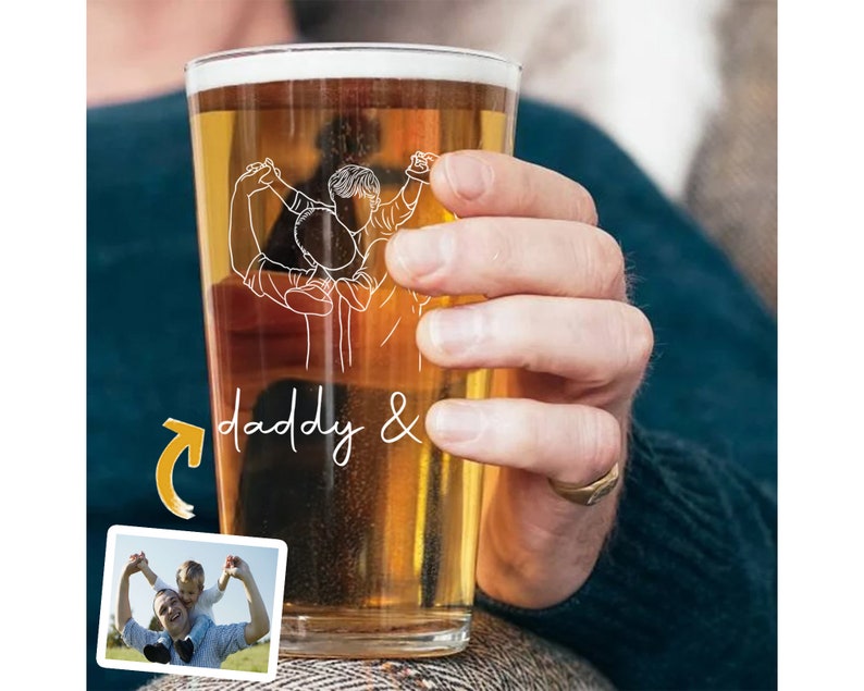 OUTLINE DRAWING Daddy and Me Pint Beer Glass, Custom Photo Dad And Kids Mixing Glass, New Dad Gifts, First Time Dad Gift, Gift for Grandpa