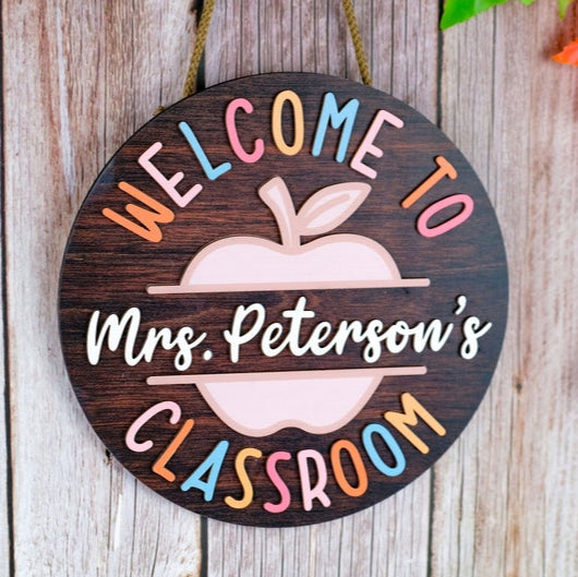 Personalized Teacher Door Sign, Classroom Door Decor, Apple Door Hanger, Teacher Welcome Signs, Custom Name Sign, Back to School Gifts