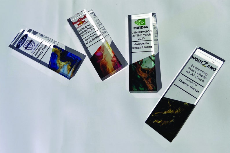 Personalized Award Corporate Trophy Award - Company Anniversary Awards Ceremony, Clear Glass Trophy