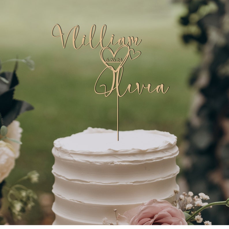 Cake Topper for Weddings,Wedding cake topper with a heart and a date, Personalized cake topper in a heart shape, Anniversary Cake toppers