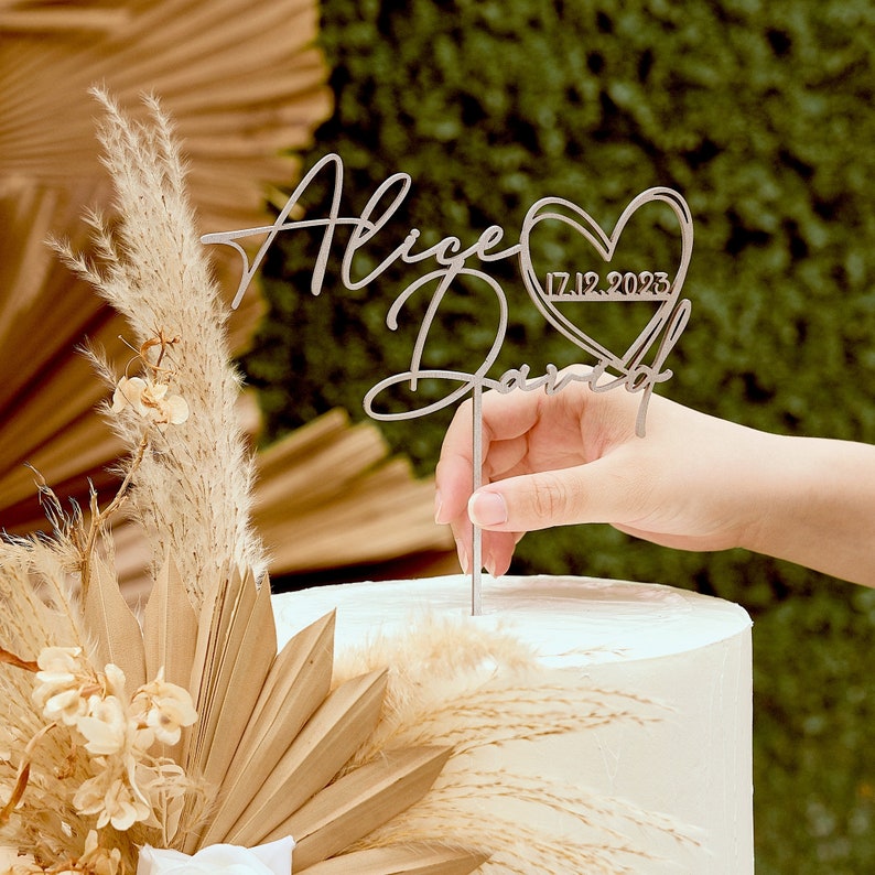 Engraved Heart Wedding Topper Handwritten Names for Couples Rustic Ceremony Decor Wedding and Anniversary Decor