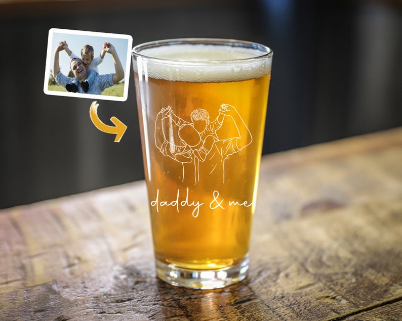OUTLINE DRAWING Daddy and Me Pint Beer Glass, Custom Photo Dad And Kids Mixing Glass, New Dad Gifts, First Time Dad Gift, Gift for Grandpa