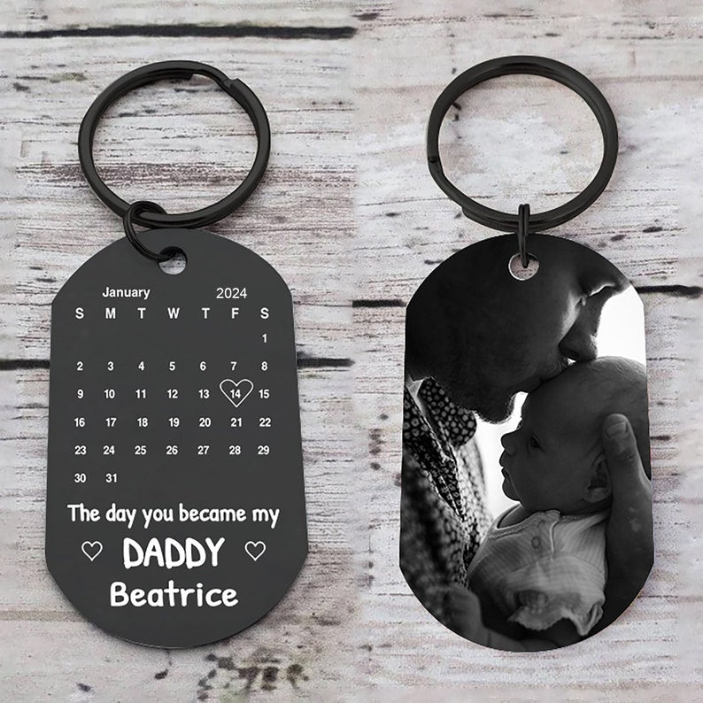 Personalized Photo Keychain,The Day you become my daddy,Date Keychain,Daddy Key Chain,Custom Picture Keychain for Fathers Day,Gifts for Dad