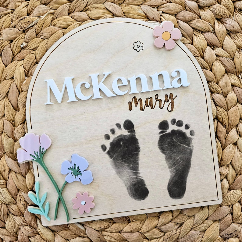 Wildflower Baby Name Sign | Newborn Birth Announcement Name Plaque | Arch Baby Arrival Hospital Sign | Newborn Footprint Plaque