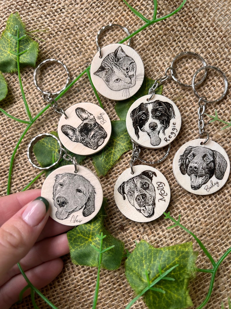 Pet keyring, wooden pet engraved keychain, custom pet gift, Christmas present from dog, cat keyring, animal lover present, Dog mum, dog dad