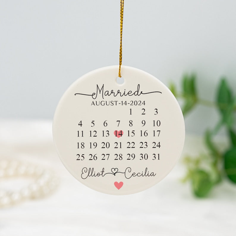 Personalised Married Calendar Date Ceramic Bauble, Wedding Day Keepsake, Married Calendar Date, Heart Ornament for Couples