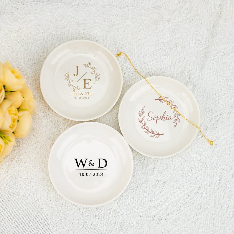 Personalized Engagement and Wedding Ring Dish, Initials Date Jewelry Dish, Custom Trinket Dish, Anniversary Gifts for Her, Wedding Day Gifts