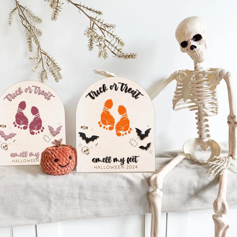 Personalized Halloween Footprint Sign, Baby's First Halloween, Halloween Sign, Halloween Keepsake, Halloween DIY Crafts,Halloween Decor