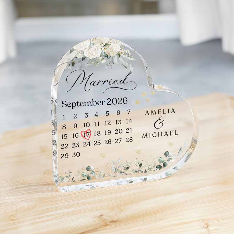 Personalised Mr & Mrs Wedding Gift Present, Anniversary Mr and Mrs Gift, Engagement Gift 2026, Heart Plaque, Date Calendar Gift, Engaged Gifts