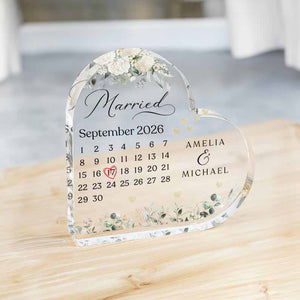 Personalised Mr & Mrs Wedding Gift Present, Anniversary Mr and Mrs Gift, Engagement Gift 2026, Heart Plaque, Date Calendar Gift, Engaged Gifts