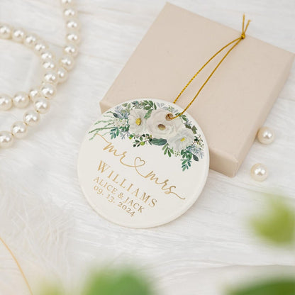 Ceramic Wedding Bauble Gift for The Newlyweds, Custom Mr & Mrs Wedding Keepsake, Wedding Anniversary Gift for Couple, Wedding Ornament Gift