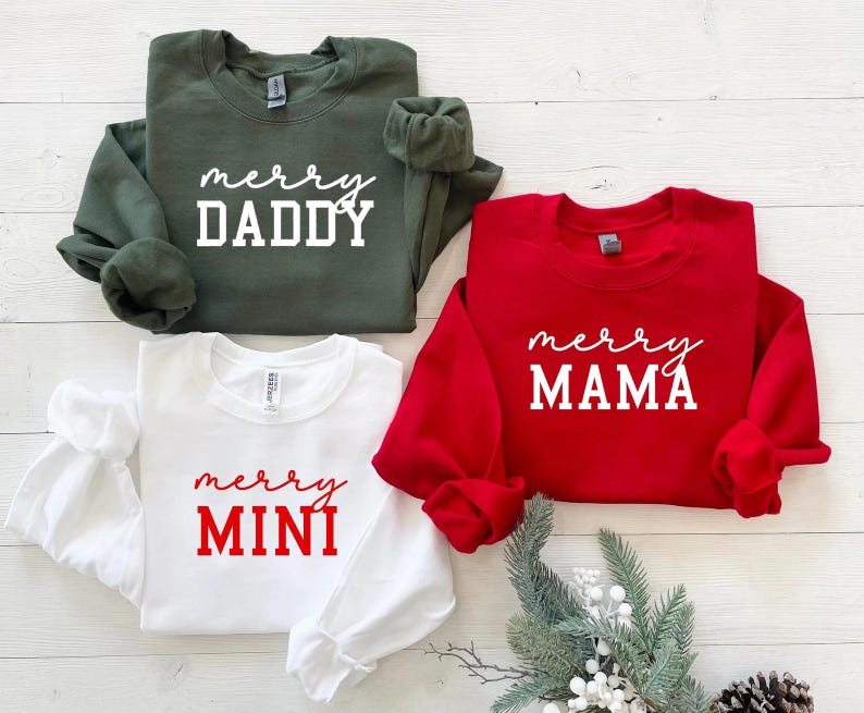 Merry Family Sweatshirts, Mommy and Me Christmas Sweaters, Matching Christmas Sweaters, Christmas Outfit, Matching Christmas Sweatshirts