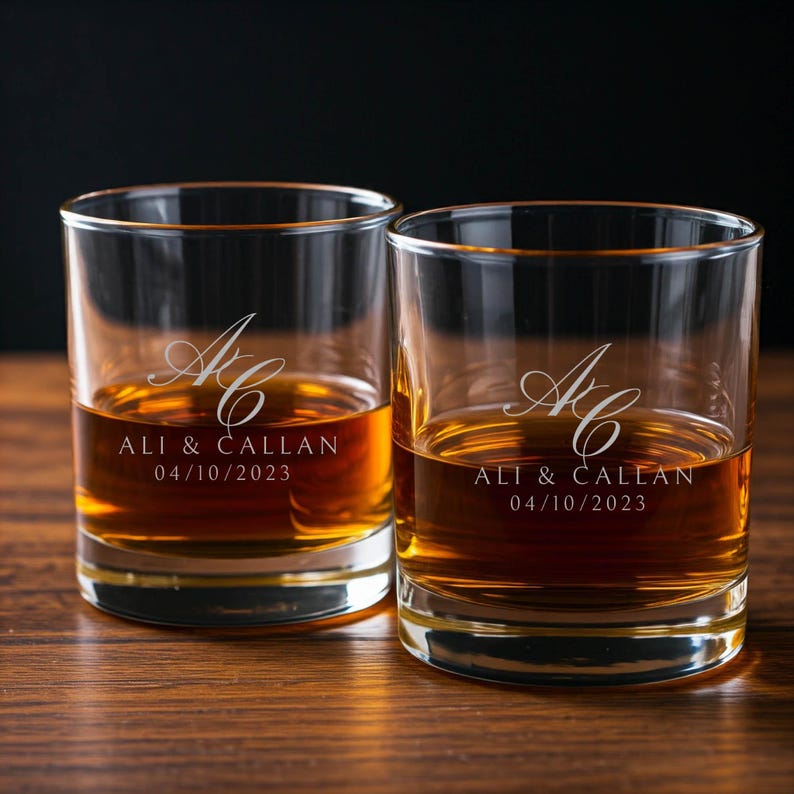 Personalized Whiskey Glass Set, Wedding Glass, Custom Wedding Gift, Wedding Favor, Engagement Gift, Bachelorette gift