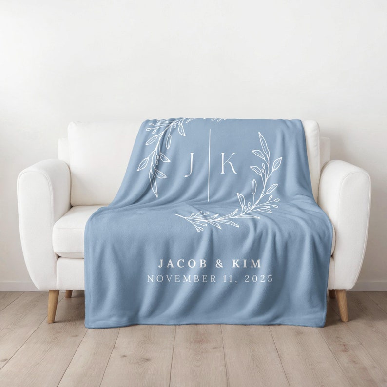 Personalized Throw Couples Blanket Wedding Present Bridal Shower Gift for Couple Cozy Custom Blanket Engagement Gift from Bridal Party