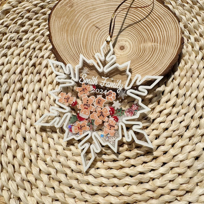 Personalized Snowflake Family Ornament With Pets, Gingerbread With Hat Family Ornament 2025, Family Christmas Gift, 4D Shake Family Ornament