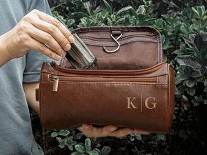 Custom Men's Toiletry Bag, Leather Dopp Kit, Groomsmen Gifts, Anniversary Gift for Him, Travel Toiletry Bag, Men's Leather Accessory