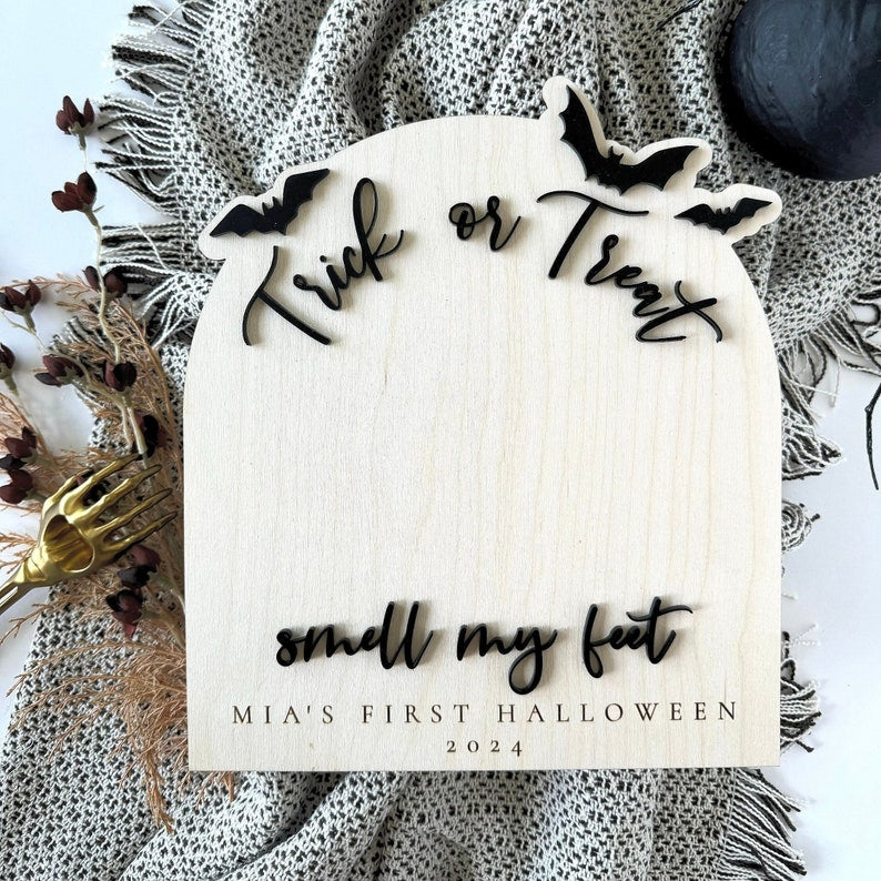 DIY Halloween Footprint Keepsake Sign for Baby's First Halloween, new baby or parent gift, trick or treat smell my feet, wood holiday sign