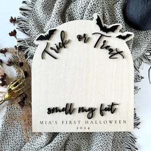 DIY Halloween Footprint Keepsake Sign for Baby's First Halloween, new baby or parent gift, trick or treat smell my feet, wood holiday sign