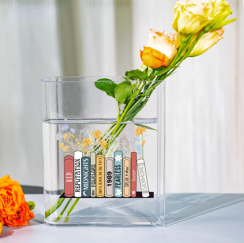 Personalized Eco-Friendly Acrylic Book Vase - Customizable with Your Favorite Book Titles, Unique Home Decor for Book Lovers