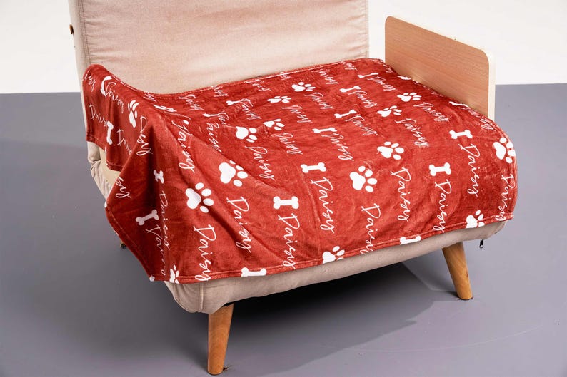 Personalized pet blanket, dog name blanket, cat blanket, plush dog blanket, gift for pet lover, dog mom gift, new puppy gift, christmas gift