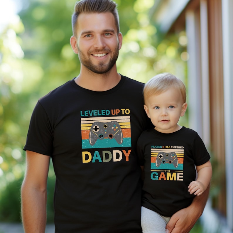 Leveled Up to Daddy & Player 2 Matching Gamer Outfits. Partner Look Father and Baby. Gift for Newborns. Gift for the New Dad.