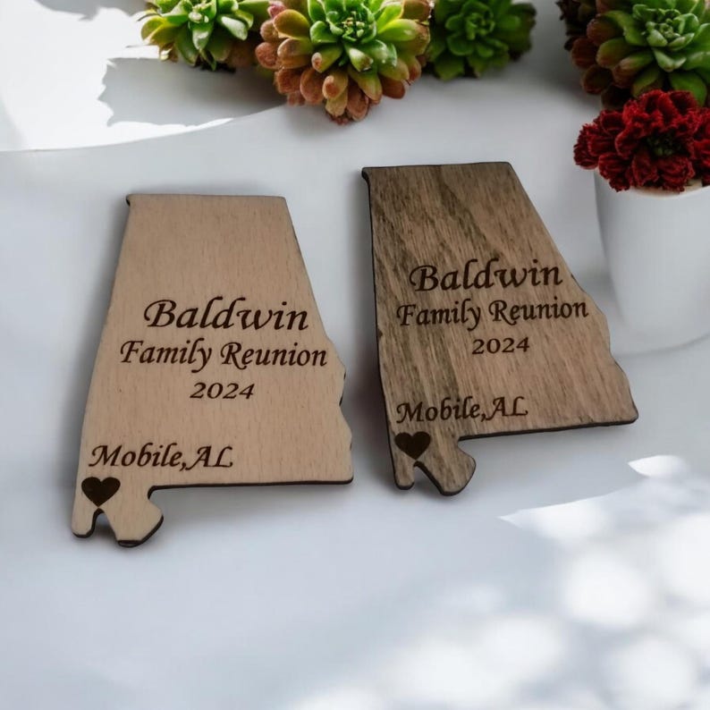 Wooden State Ornament, State Christmas Decor, Personalized State Magnet for Family Reunion, Map State Wedding Favor, Custom State Ornaments