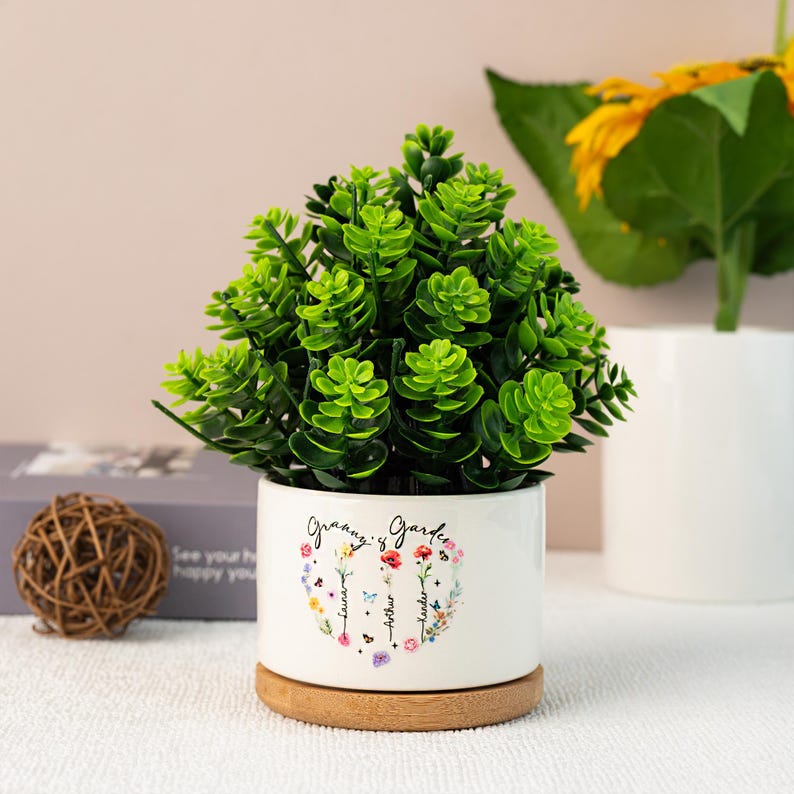 granny plant pot Custom Grandma's Garden Plant Pot,Mom Plant Pot with Birthflower,Famil
