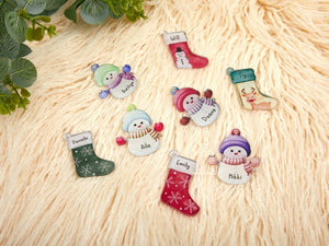 Personalized Snowman, Custom Name Christmas Snowman, Christmas Party Decor, Gift for Grandma, Name of the socks and snowman, Family Gift
