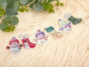 Personalized Snowman, Custom Name Christmas Snowman, Christmas Party Decor, Gift for Grandma, Name of the socks and snowman, Family Gift