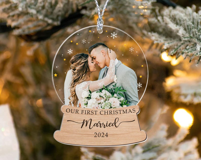 First Christmas Married Ornament, Personalized Couple Ornament, Just Married Christmas Ornaments, Custom Photo Ornament, Custom Couple Gifts