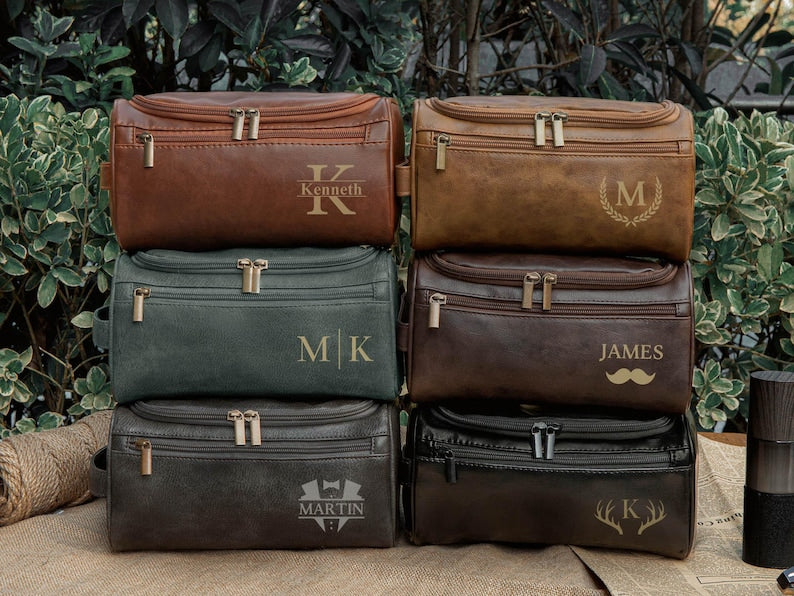 Custom Men's Toiletry Bag, Leather Dopp Kit, Groomsmen Gifts, Anniversary Gift for Him, Travel Toiletry Bag, Men's Leather Accessory