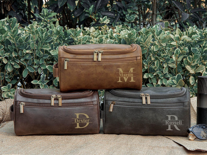Custom Men's Toiletry Bag, Leather Dopp Kit, Groomsmen Gifts, Anniversary Gift for Him, Travel Toiletry Bag, Men's Leather Accessory