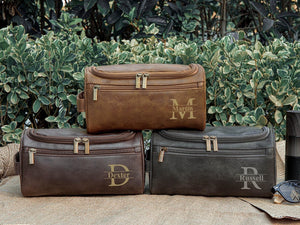 Custom Men's Toiletry Bag, Leather Dopp Kit, Groomsmen Gifts, Anniversary Gift for Him, Travel Toiletry Bag, Men's Leather Accessory