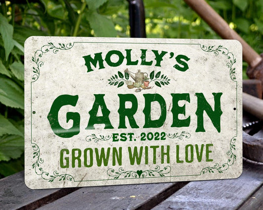Personalized Garden Sign | Rustic Distressed Finish | 9 Custom Text options | Outdoor Garden Decor | Gift for Her | Mother's Day Gift