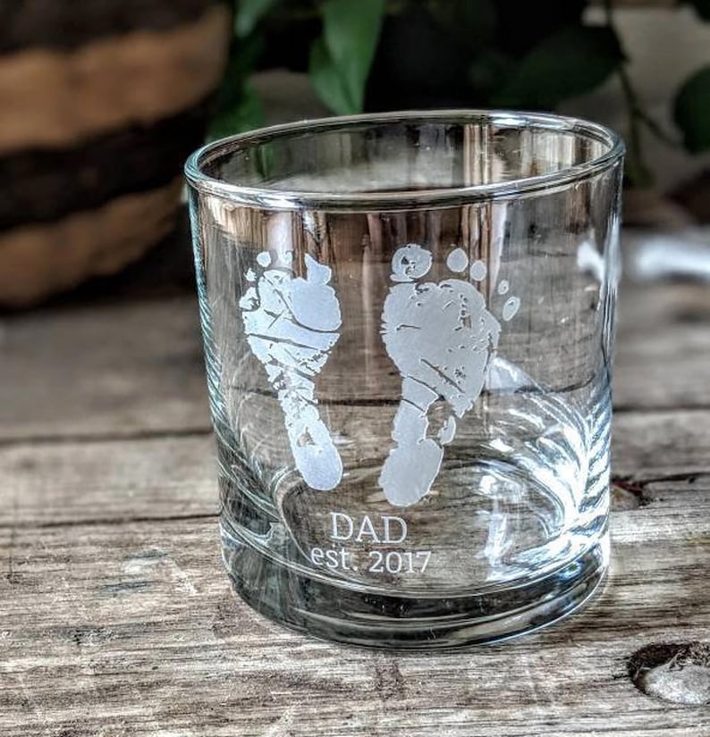 Engraved Baby Footprints Glass, Father's Day Gift, Handprint Whiskey Glass Personalized Beer Glass For Him New Dad Gift