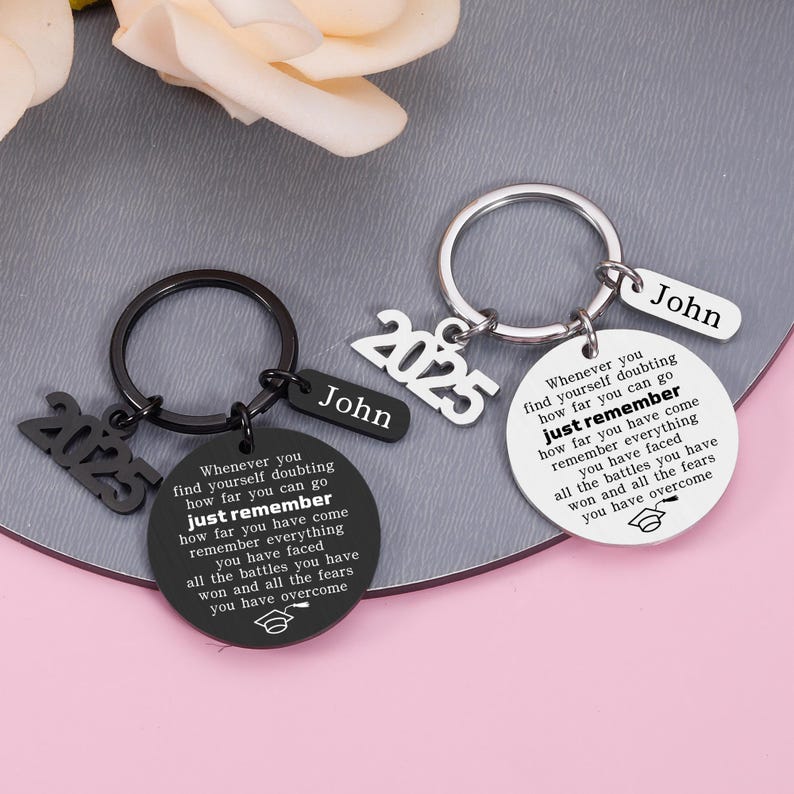 Personalized Graduation Keychain, Graduation Gift for Her, Gift for Him, Class of 2025 Keychains, Bulk Graduation Gift for 2025, Grad Gifts