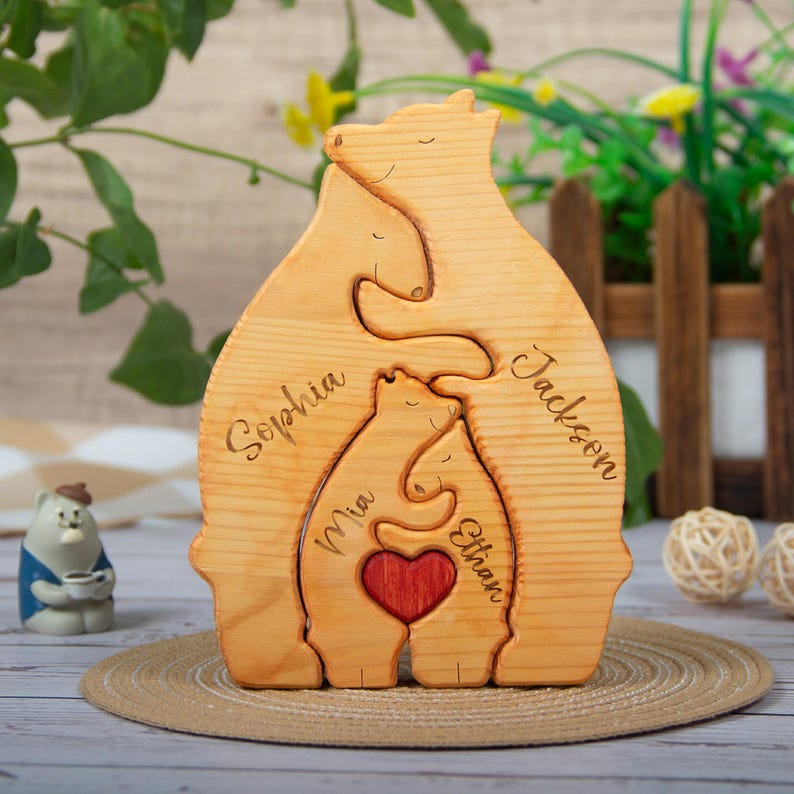 Custom Wooden Bear Family Puzzle, Personalized 2-6 Person Animal Figurines, Ideal for Anniversaries & Home Decor