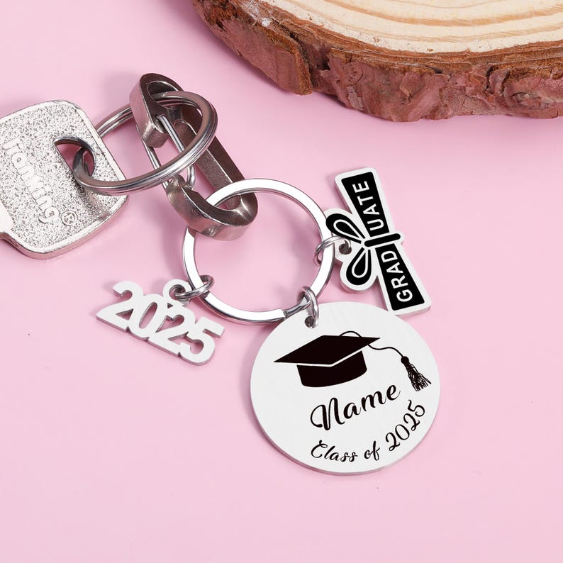 Graduation gifts Bulk, Class of 2025 Bulk, Custom Graduation Gifts, Personalized Keychain Gift, College High School Graduation Gifts