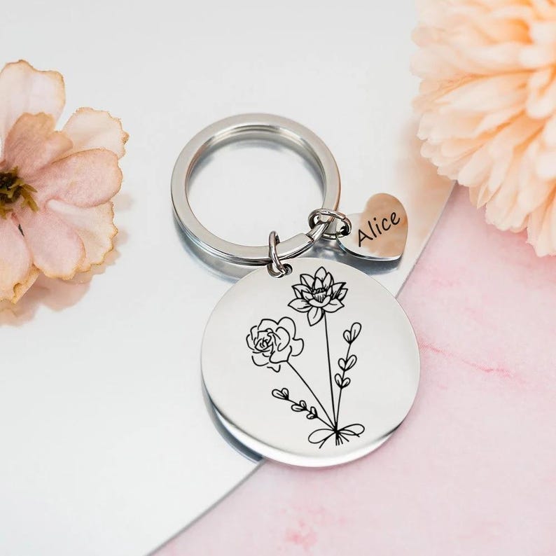 Personalized Bouquet Flower Keychain, Keychain for Mom, Nana, Grandma, Mothers Day Gift for Her, Gift for Teacher, Family Gift Mother