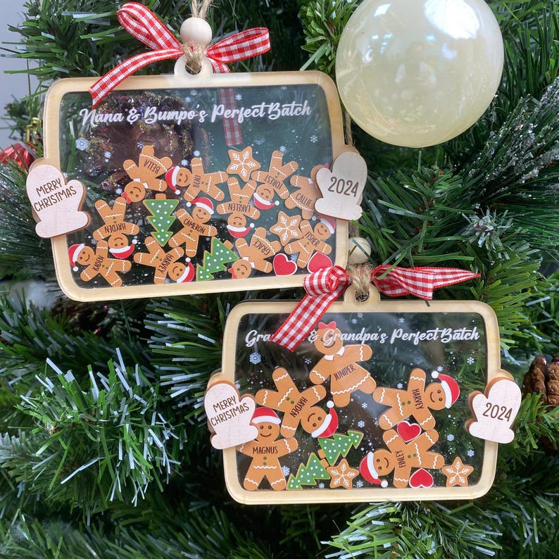 Custom Family Member Shaker Ornament, Custom Gingerbread Family Ornament, 4D Shake Family Ornament, Family Christmas Gifts, Family Keepsake